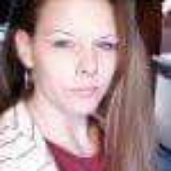 Meet your Posher, Natasha - Picture 2 of 4